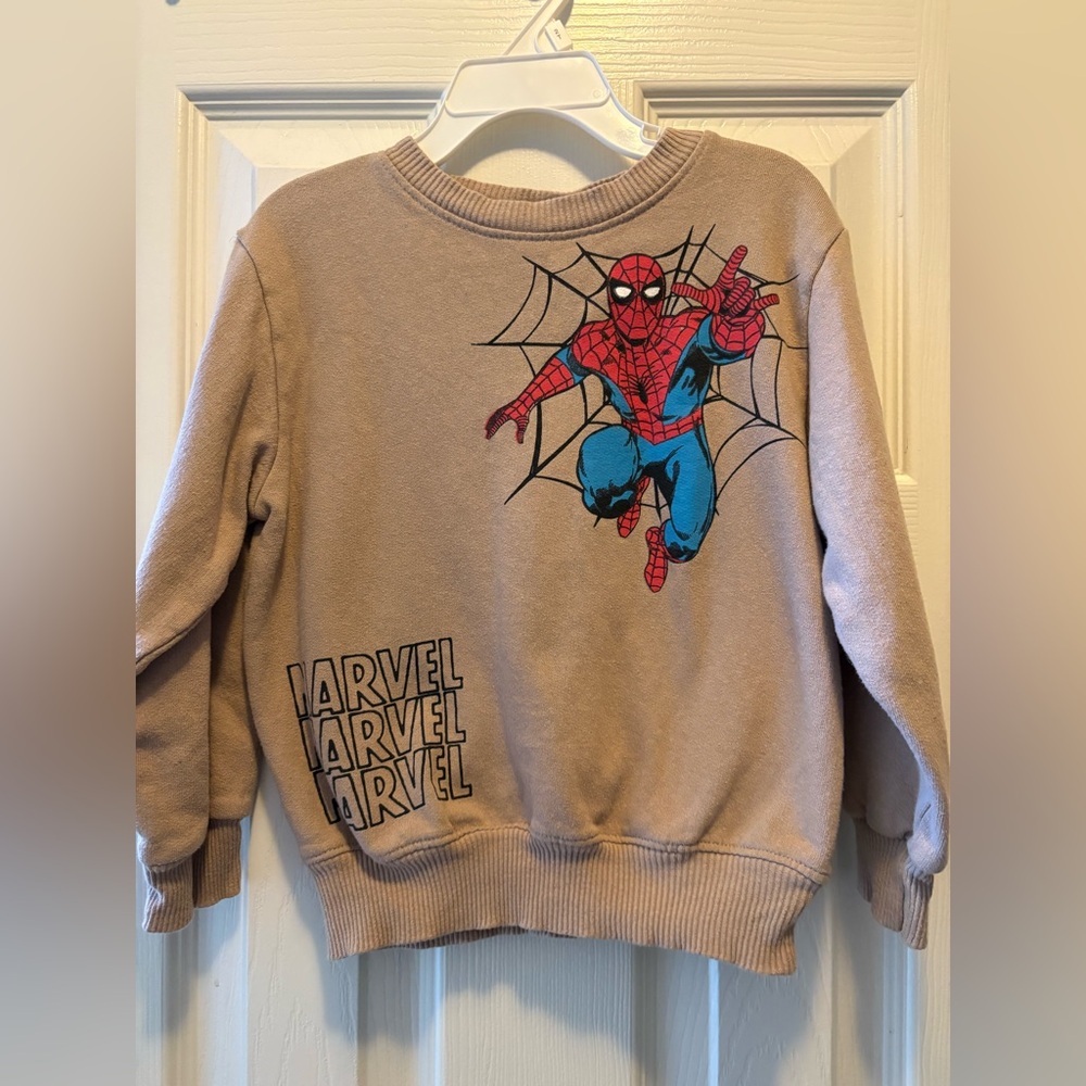 Spider-Man‎ Graphic Sweatshirt size 4 New without tags